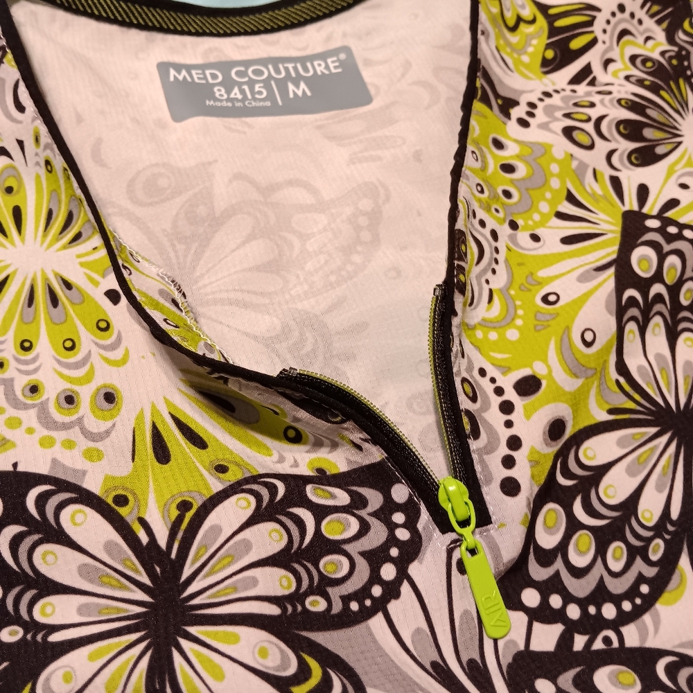 🐦‍🔥Med.couture 8415 M scrub top - Picture 5 of 8